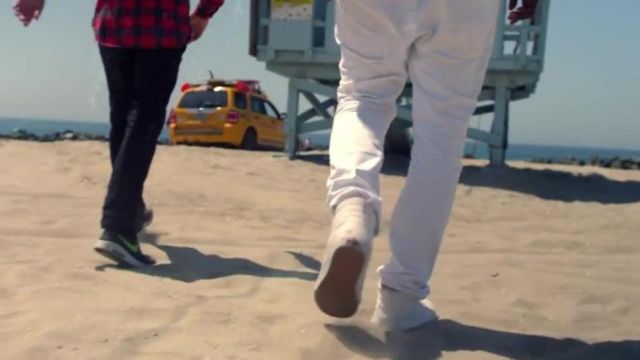 Les sneakers Vans SK8 montantes dans le clip Ma dope de Nekfeu