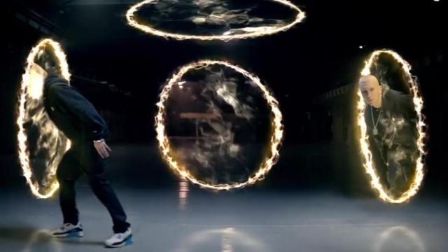 Nike Air Max 90 blue Eminem in her video clip Rap God | Spotern