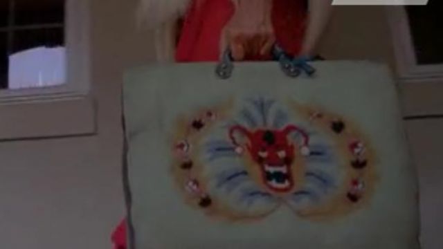 The handbag of Jessica Lange in American Horror Story