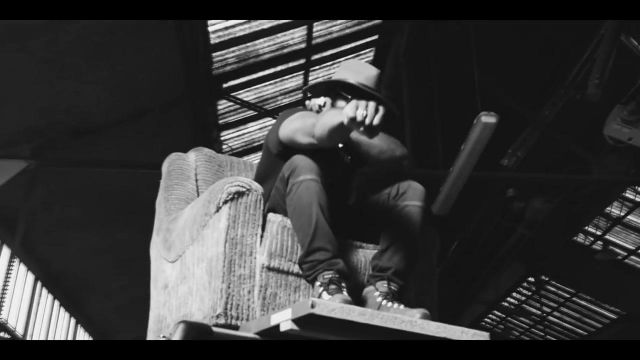 The jordan 9 retro in the clip Field of Kaaris