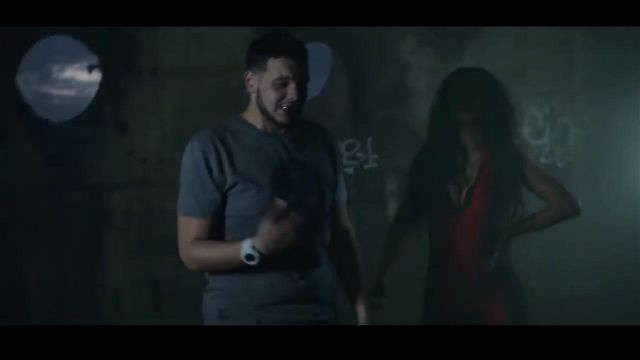 Le Tshirt tête de mort de Sadek dans NRV