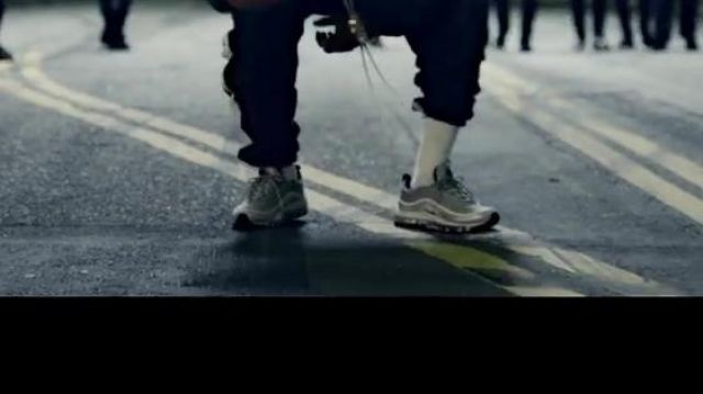 Sneakers Nike Air Max '97 in the clip LOYALTY of Kendrick Lamar