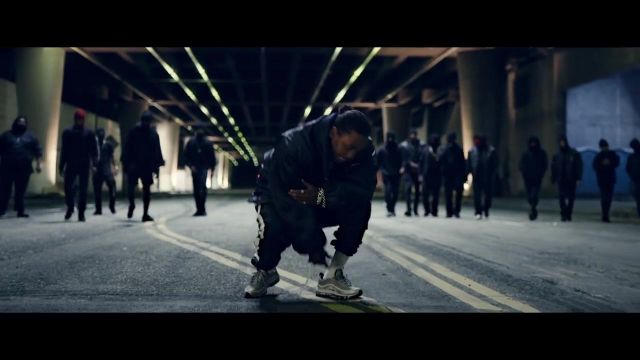 Les Nike Air Max 97 silver de Kendrick Lamar dans son clip LOYALITY. ft. Rihanna
