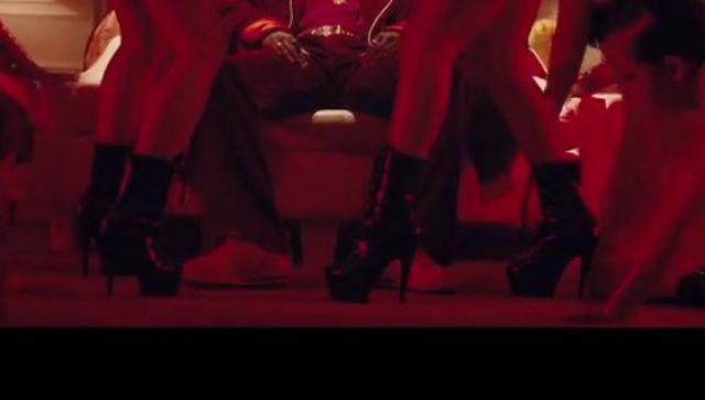 Zapatillas en el clip Loyalty de Kendrick Lamar