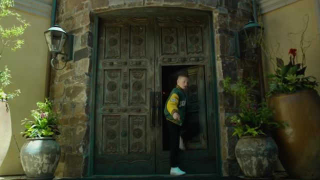 Sneakers Converse Chuck Taylor All Star in the clip Marmalade of Macklemore feat. Lil Yachty