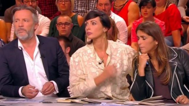 La blouse en jacquard dévoré de Géraldine Maillet dans Touche pas à mon poste du 19/09/2017 TPMP