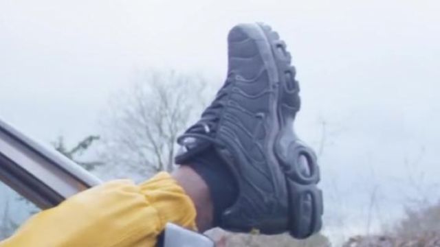 Zapatillas Nike Air Tn Black en el clip de Jok'air Spotern