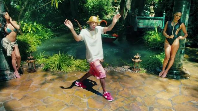Les sneakers Nike dans le clip Hookah de Tyga