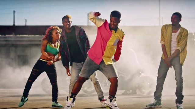 Zapatillas Nike Air Command en el clip Ayo feat Tyga de Chris Brown | Spotern