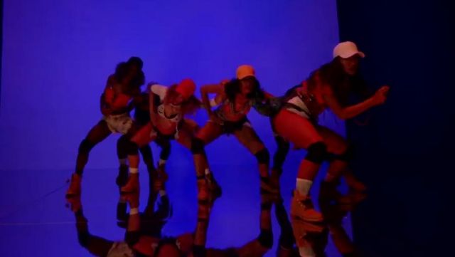 Botas Timberland 6 en el video musical Don't judge me de Chris Brown