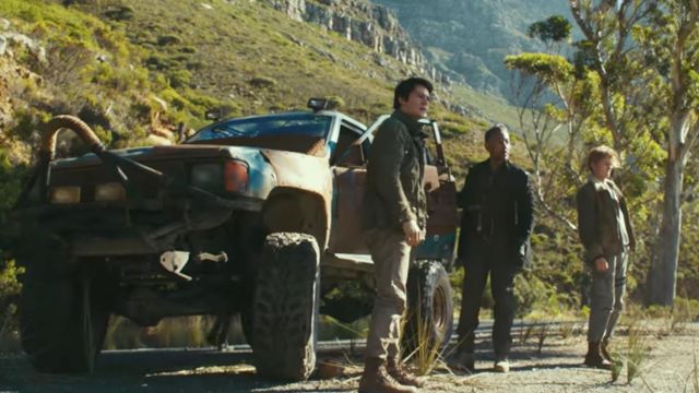 The boots of Thomas (Dylan O'brien) in The Maze : The Cure mortal