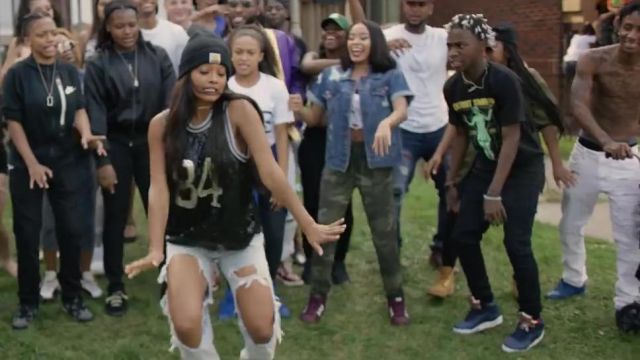 The pair of Nike Air Jordan a contained in the clip Juju On That Beat (TZ Anthem) Zay Hilfiggerrr