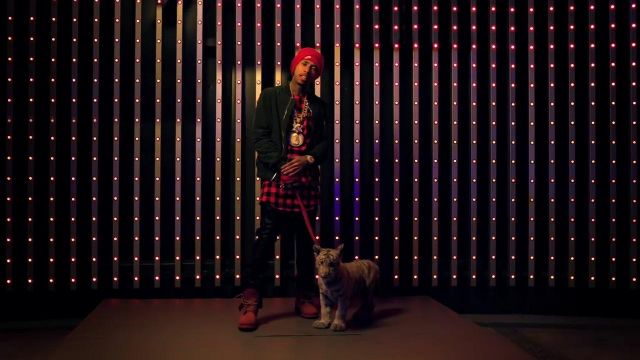 La paire de Timberland rouges dans le clip Loyal de Chris Brown