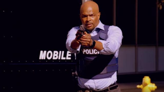 The watch Apple Watch of Roger Murtaugh (Damon Wayans) in Lethal Weapon