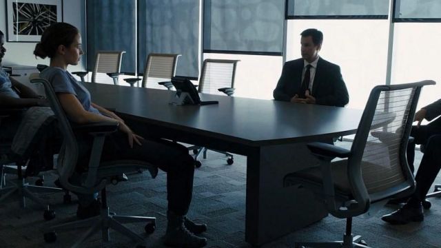 The chair Think Office in the meeting room of the CIA in Sicario