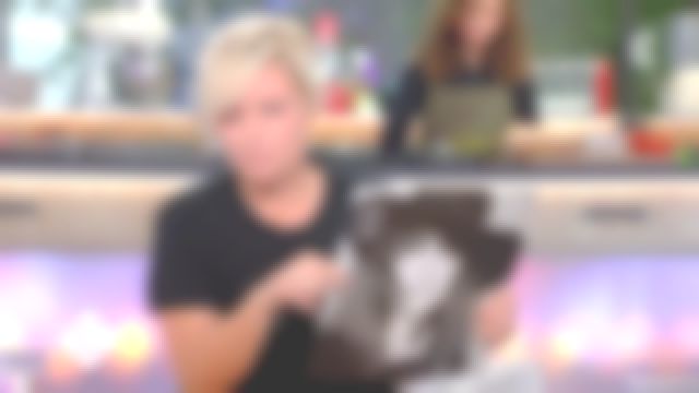 L'album French touch de Carla Bruni vu dans C à vous du 06/10/2017