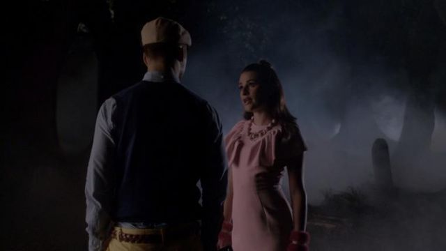The authentic pink dress Huanzhe Hester Ulrich (Lea Michele) in Scream Queens S01E03