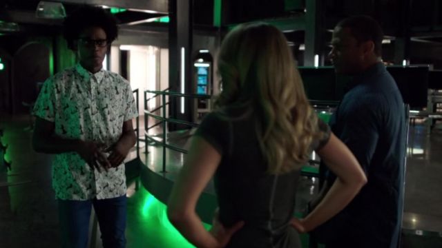 Billy Reid Printed Shirt worn by Curtis Holt (Echo Kellum) as seen in Arrow S06E01