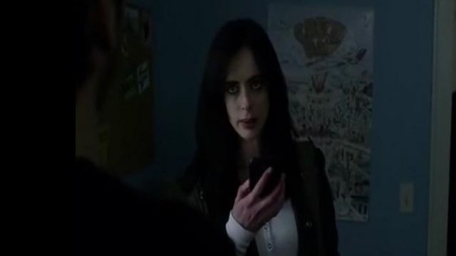 The post Green Day seen in the child's bedroom of Jessica Jones (Krysten Ritter) in Marvel's Jessica Jones S01E08