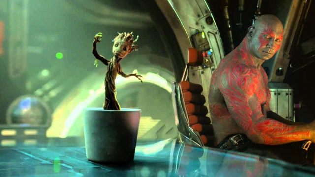 Les tatouages temporaires de Drax le Drestructeur (Dave Bautista) dans Les Gar­diens de la Galaxie