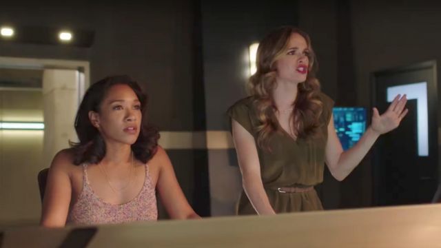 The dress romper khaki Babaton of Caitlin Snow (Danielle Panabaker) in The Flash S04E02