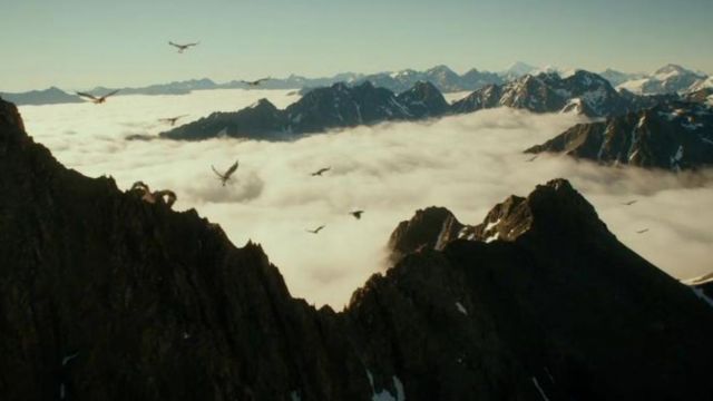 Les Organ Pipes du Mont Cargill survolées par les aigles dans Le Hobbit : un voyage inattendu