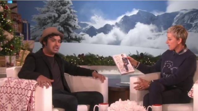 the book of Kunal Nayyar "Yes my accent is real," presented by Ellen Degeneres in The Ellen Degeneres Show