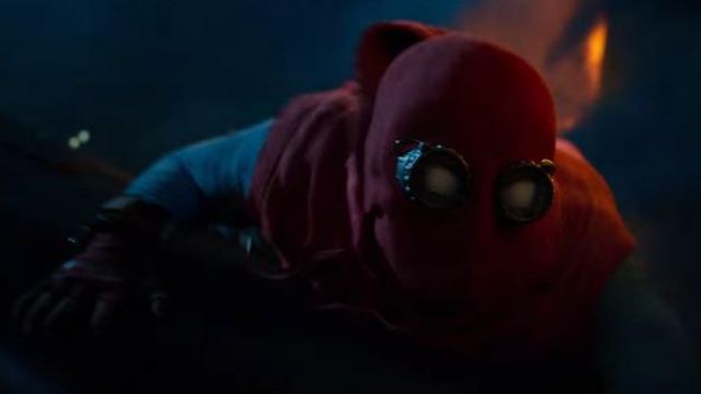 Le gilet rouge original de Peter Par­ker / Spi­der-Man (Tom Holland) dans Spider-Man : Homecoming