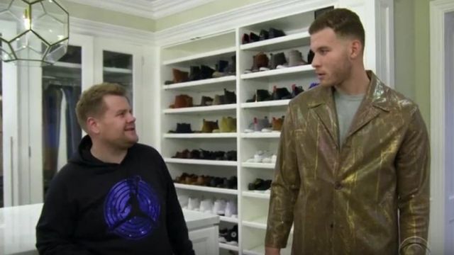 the sweatshirt Nike Air Jordan worn by James Corden in his show The Late Late Show with James Corden