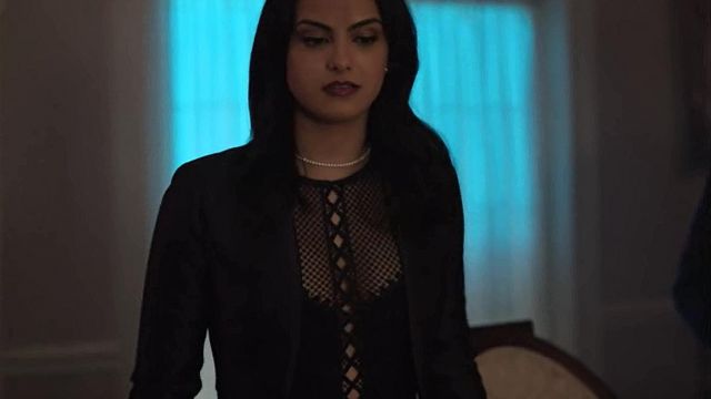Veronica Lodge (Camila Mendes)'s Black Lace Dress in Riverdale S02E03