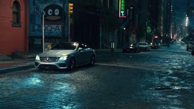 The Mercedes-Benz E-Class (A238) cabriolet in Justice League