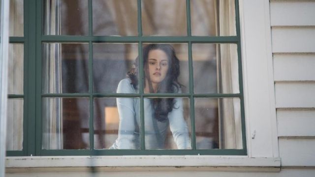 L'authentique top bleu de Bella Swan (Kristen Stewart) dans Twilight, chapitre 1 : Fascination