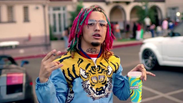 The jacket Gucci print tiger Lil Pump in her clip Gucci Gang | Spotern