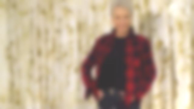 La chemise à carreaux rouge conseillée dans C'est au programme du 08/11/2017