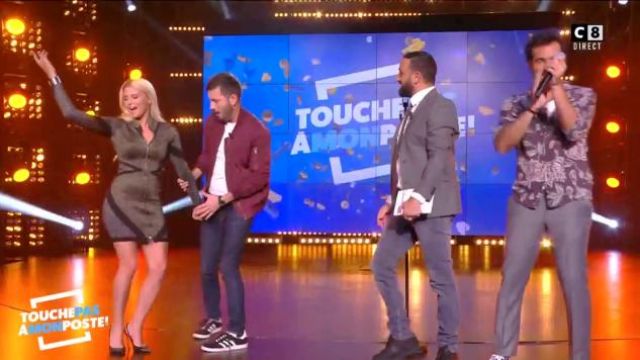 La robe zippée métallisée de Kelly Vedovelli dans Touche pas à mon poste du 26/10/2017 #TPMP
