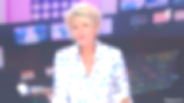 La chemise en soie imprimée de Sophie Davant dans C'est au programme du 13/11/2017