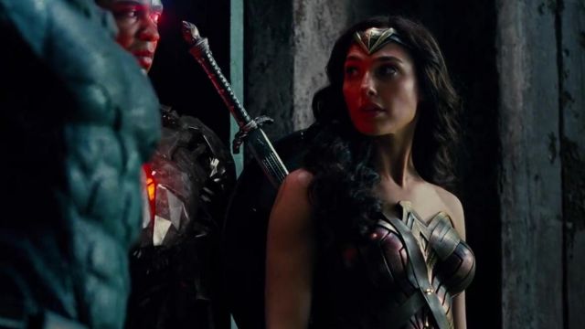 Corsé de Wonder Woman (Gal Gadot) visto en Liga de la Justicia