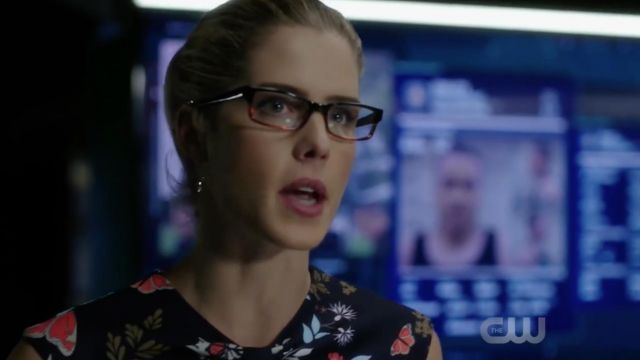 The long floral blue dress by Ted Baker Kairra worn by Fe­li­city Smoak (Emily Bett Rickards) in Arrow 6x06