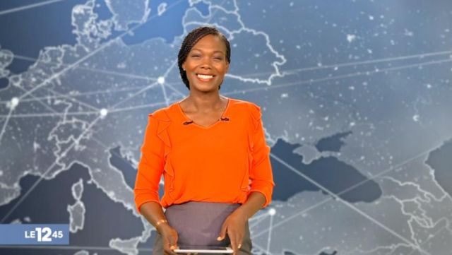 The top orange ruffled Kareen Guiock in The 12:45 27/11/2017