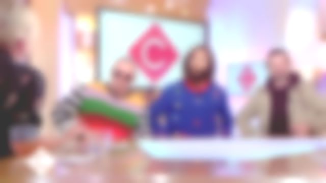 Le pull brodé de Jared Leto dans C à vous la suite du 29/11/2017