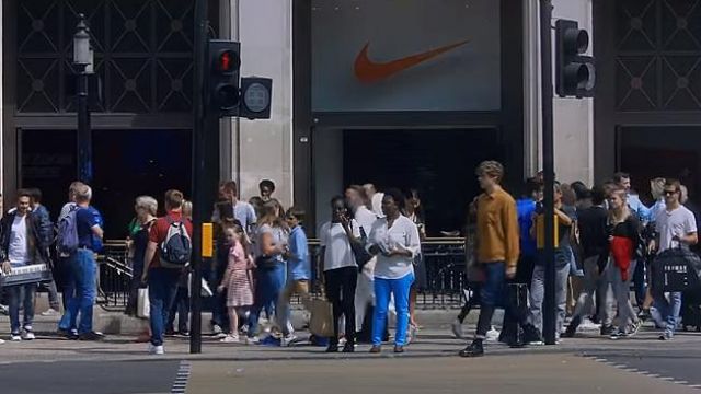 The Nike Town in London in the clip Get Low Zedd and Liam Payne