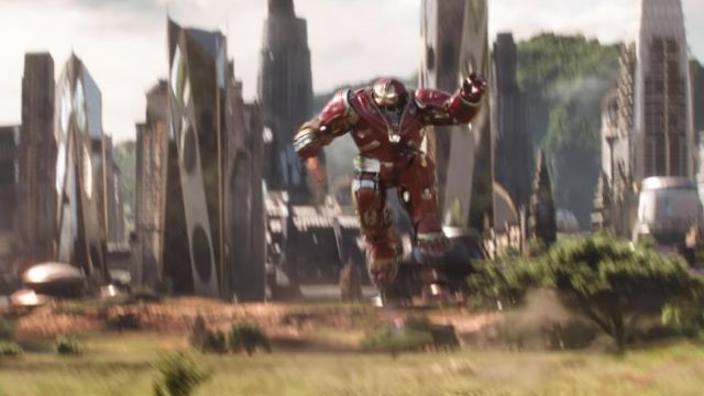 La réplique du HulkBuster d'Iron Man/Tony Stark (Robert Downey Junior) dans Avengers : Infinity War