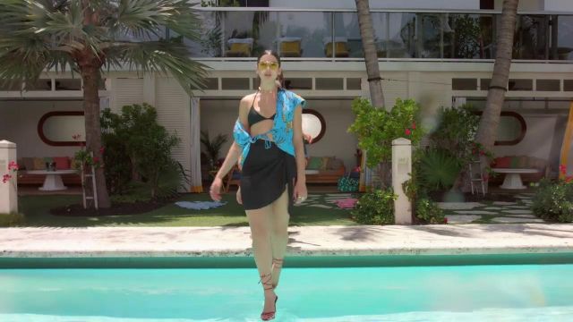 Les sandales de Dua Lipa dans son clip New rules (bon model en argent)