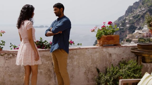 Deux Pièces Rose Tenues portées par Kala Dandekar-Rasal (Tina Desai) comme on le voit dans Sense8 S02E01