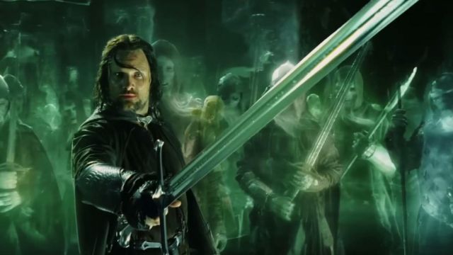 Anduril's sword of King Elessar / Aragorn (Viggo Mortensen) as seen in the Lord of the Rings: The Fellowship of The Ring