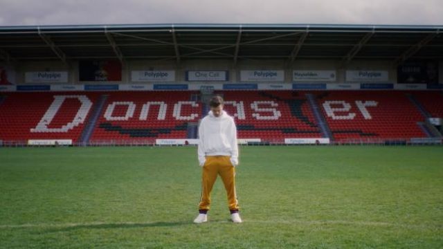 Le Keepmoat Stadium de Doncaster dans le clip Back To You de Louis Tomlinson