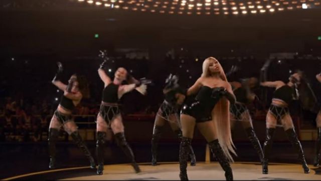 Les cuissardes de Nicki Minaj dans le clip Swish swish de Katy Perry