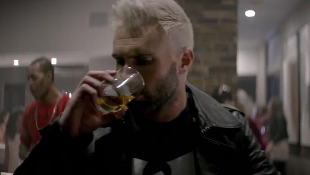 The jacket in black leather in the movie clip Cold Maroon 5 feat Future