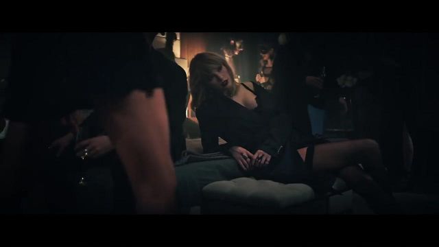 La bague bracelet de Taylor Swift dans le clip I Don’t Wanna Live Forever