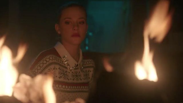 The pull of Christmas Asos Betty Cooper (Lili Reinhart) in Riverdale S02E09
